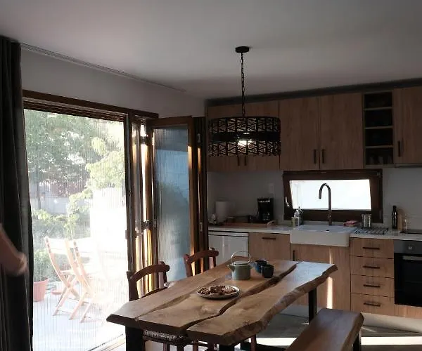 Philia - Olympus Lägenhet *